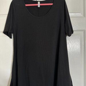 NWOT Perfect Tee LulaRoe in Black Size XL
